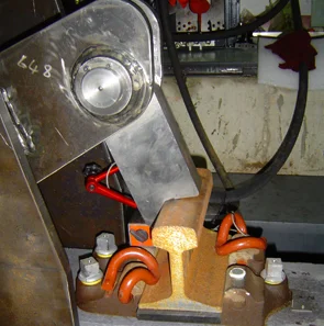 Test bench rail